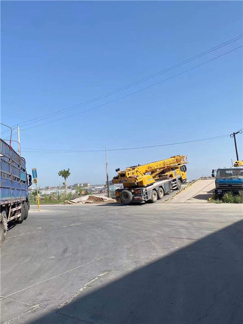 河东区25吨吊车的租赁价格大概是多少？